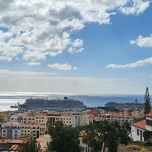 panoramic-view-apartment.madeira-islandshotels.com/