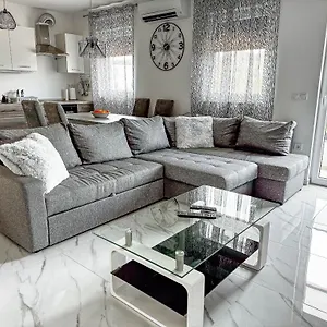 brand-new-2-bed-1-bath-condo.hotelinzadar.com/